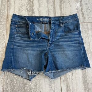 American Eagle Outfitters Super Stretchy Jean Shorts ;) Size: 8